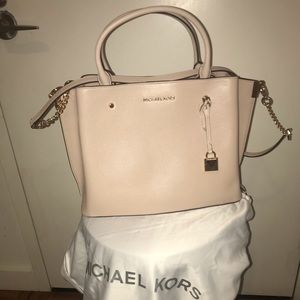 Michael Kors Pink purse NWT